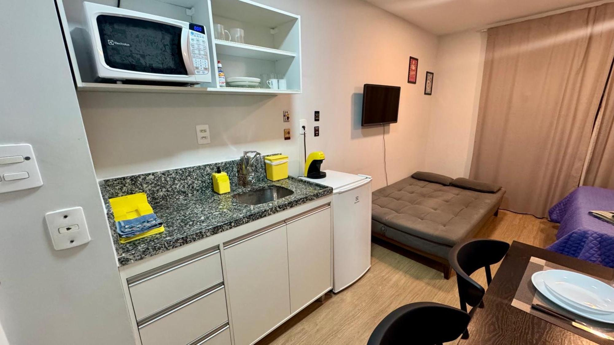 Apartamento Agradavel Apto Em Frente Ao Metro Bras - Rua Coronel Mursa, 56 - Bras *